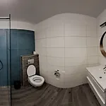 R&r Vendeghaz Ferienhaus *