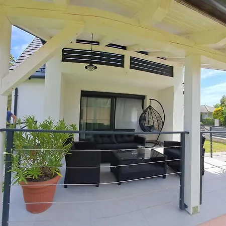 R&r Vendeghaz بيت للعطل فونيارتْسفاشغ