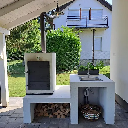 R&r Vendeghaz Vonyarcvashegy