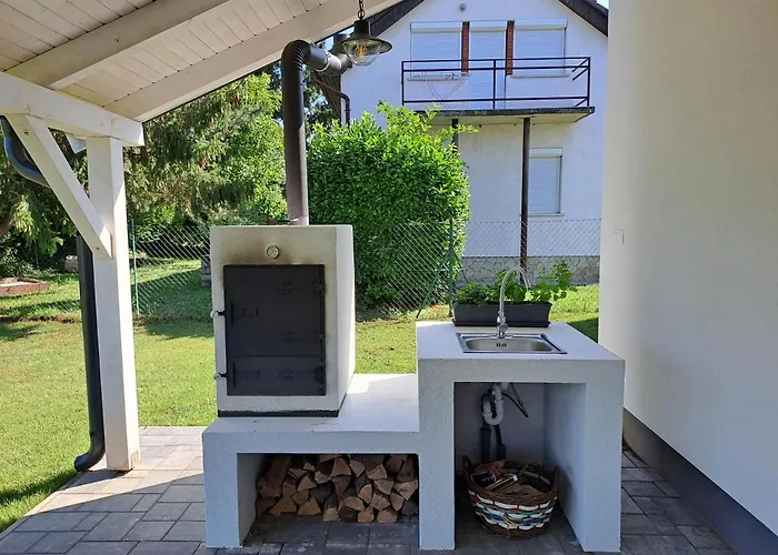 R&r Vendeghaz Vonyarcvashegy